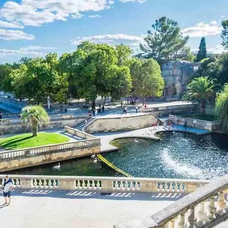 Apartment Le Petit Musee A 2 Pas Des Arenes Nimes