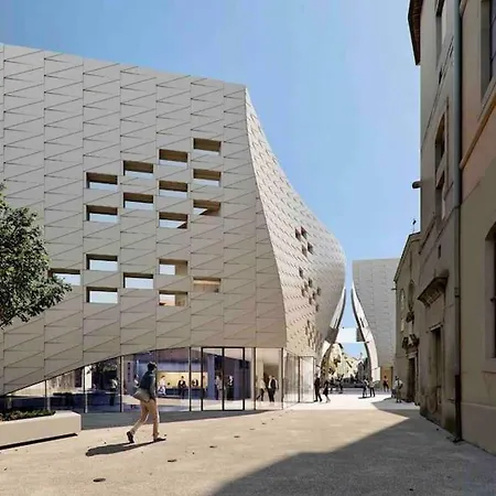 Le Petit Musée à 2 Pas Des Arènes Apartamento *