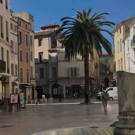 Le Petit Musée à 2 Pas Des Arènes Apartamento *